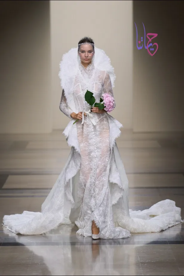 George Chakra يقدم مجموعة راقية مستوحاة من أناقة الأربعينيات